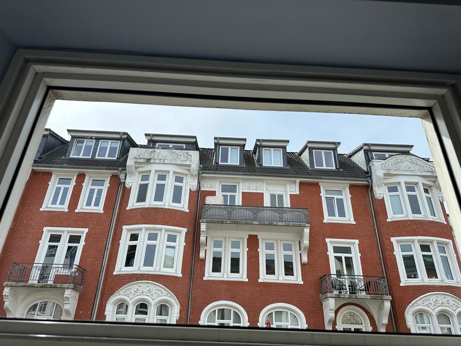 Fenster nach der professionellen Fensterreinigung in Lüneburg – klare Sicht